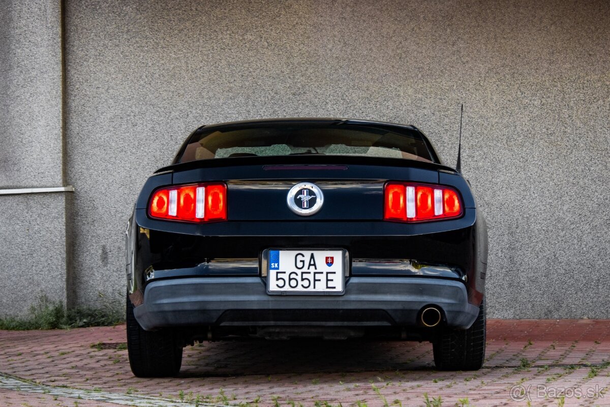Ford Mustang 4.0L V6 - 6