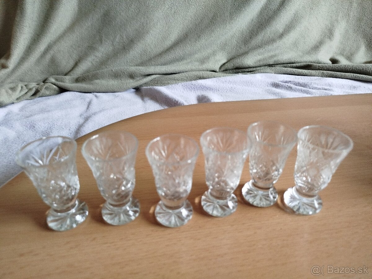 Rôzne vázy, poháriky. - 6