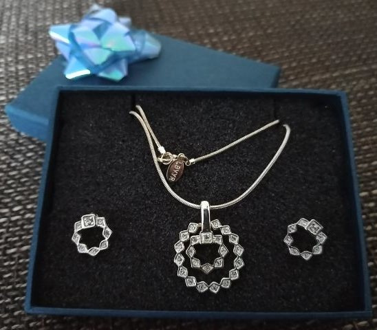 Retro šperky / bižutéria - 6