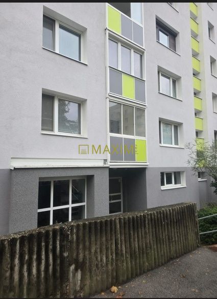 PREDAJ - 1- izbový byt s loggiou na ulici Štefana Králika - 6