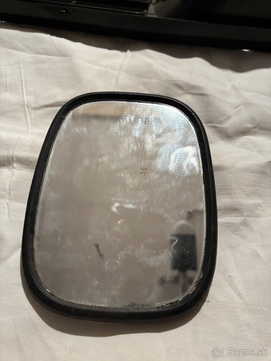 Diely Skoda, mriežka Mko, prepínač 100 MB, tlacitko 105 120 - 6