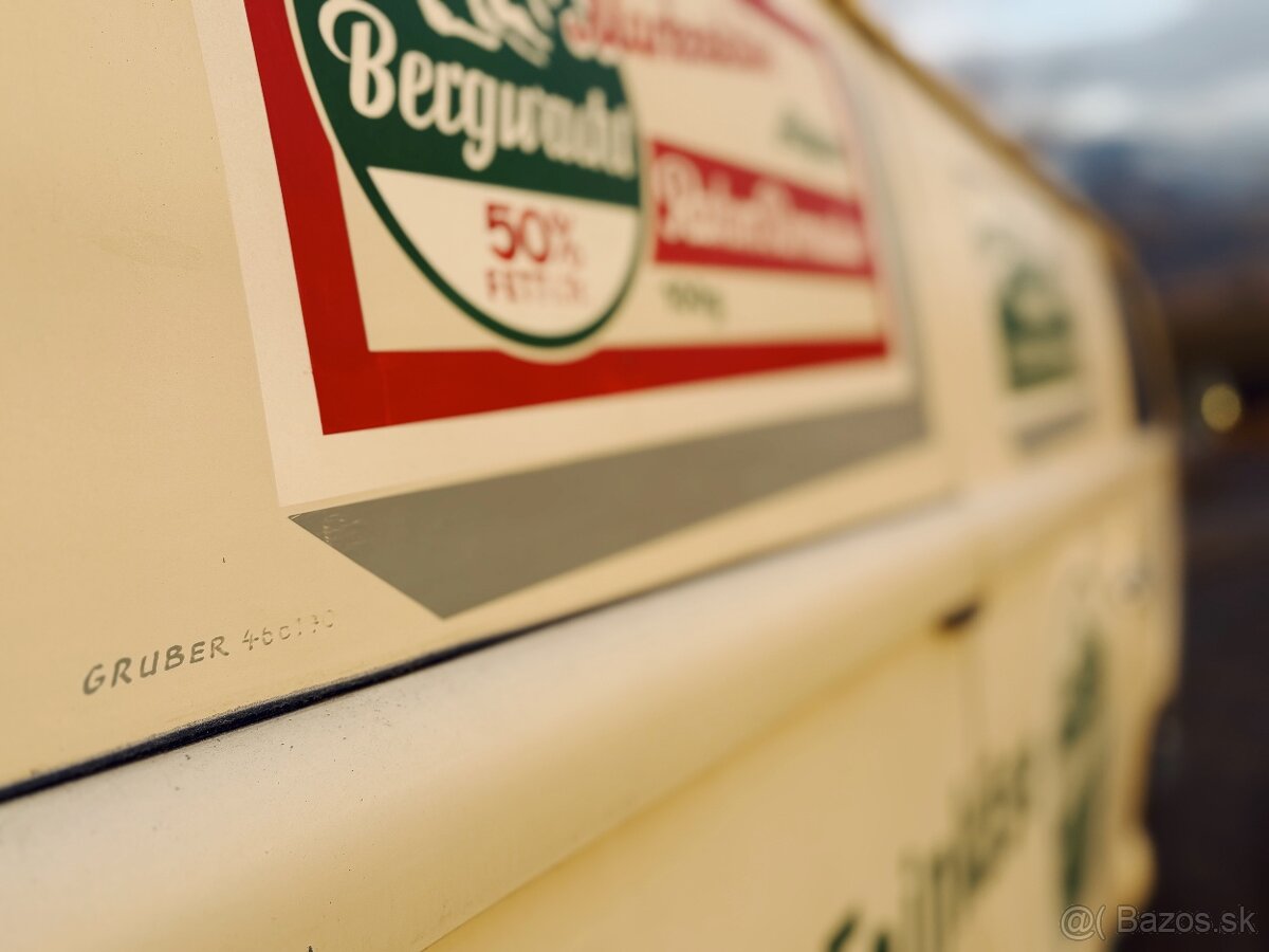 VW T2a original logo bus - 6