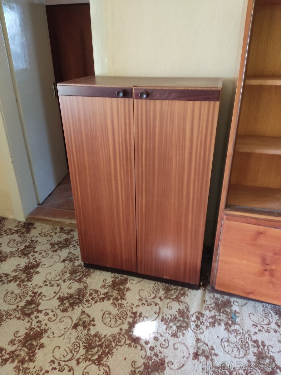Stará skrina skriňe - 6