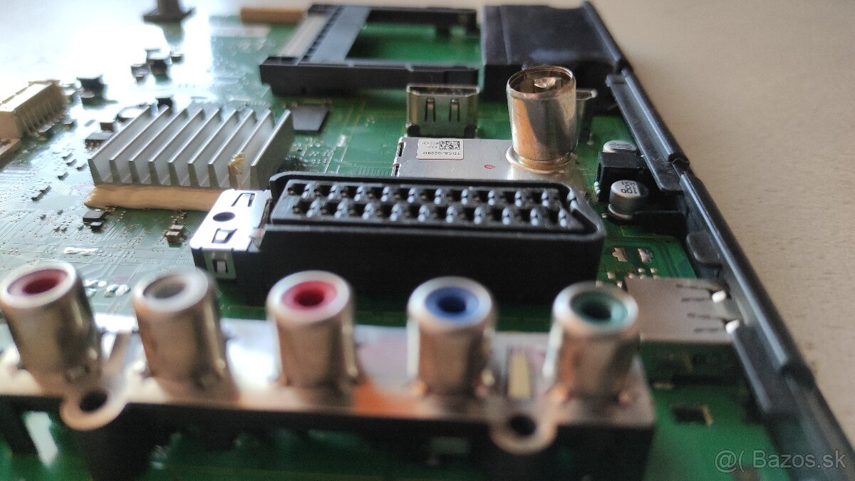 Predám matičnú dosku Panasonic TNP4G548 - 6