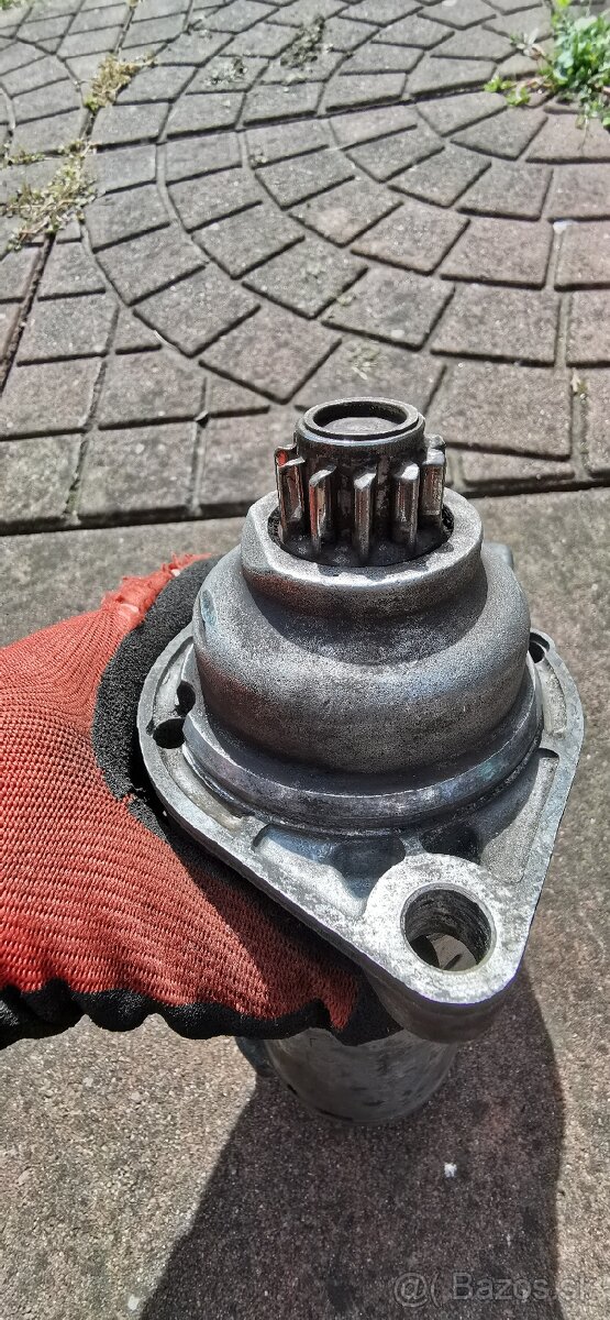 Predám Valeo štartér VW AG 02A 911 024G - 6