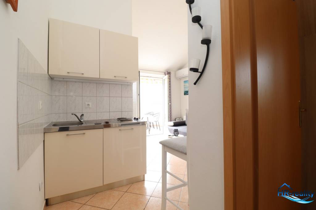 Vodice, Srima – zariadený apartmán, 350m od mora - 6