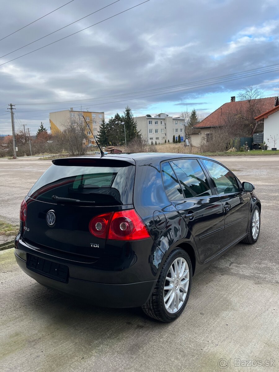 Volkswagen Golf 5 1.9 TDI GTsport = 77kW 188102km = - 6