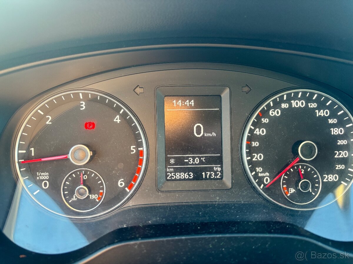 Volkswagen Jetta - 6