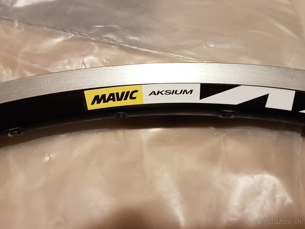 Ráfik Mavic - 6