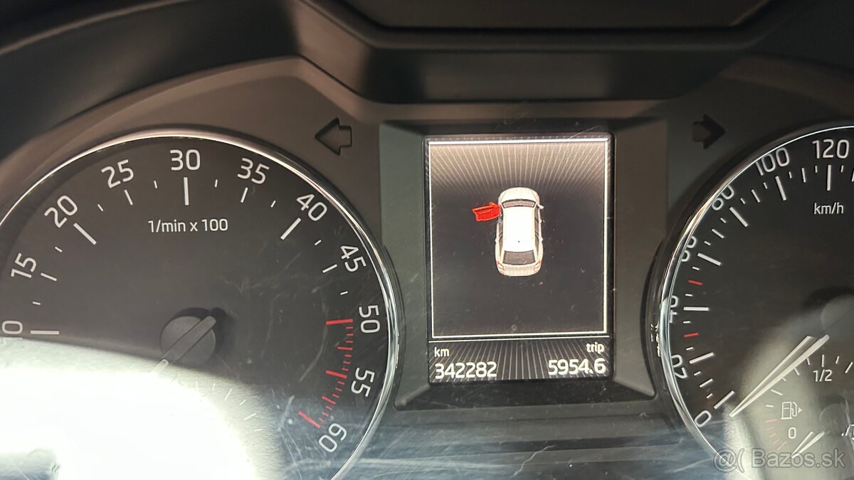 Predám škoda octavia 3 1,6 TDI 77kw - 6