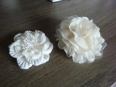 Svadobné vázy, svietniky, dáždniky, kvet do vlasov a kravata - 6