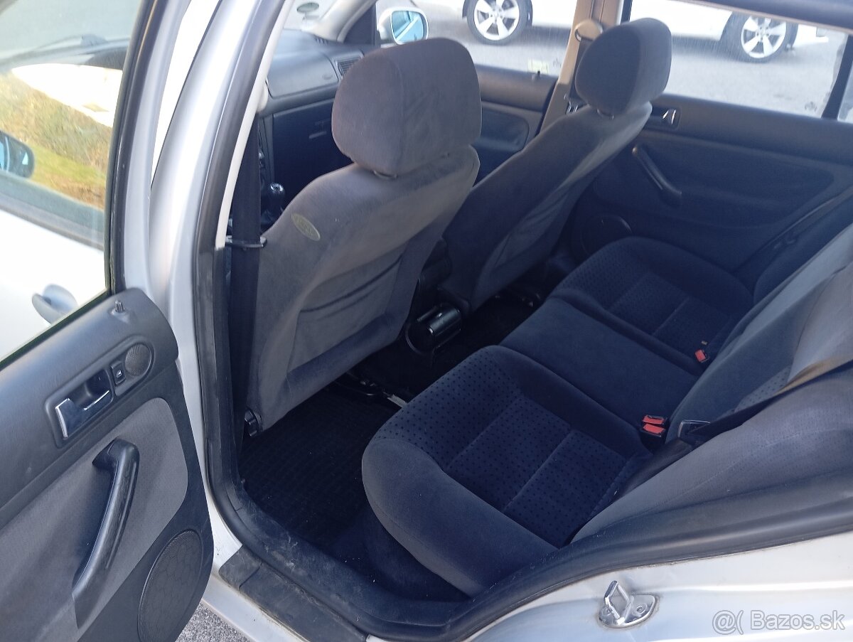 Volkswagen Golf IV 1.6 benzín rok 1999 - 6