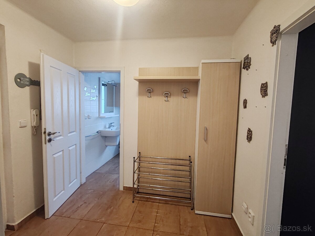 Dvojizbový byt v centre + parkovanie - 6