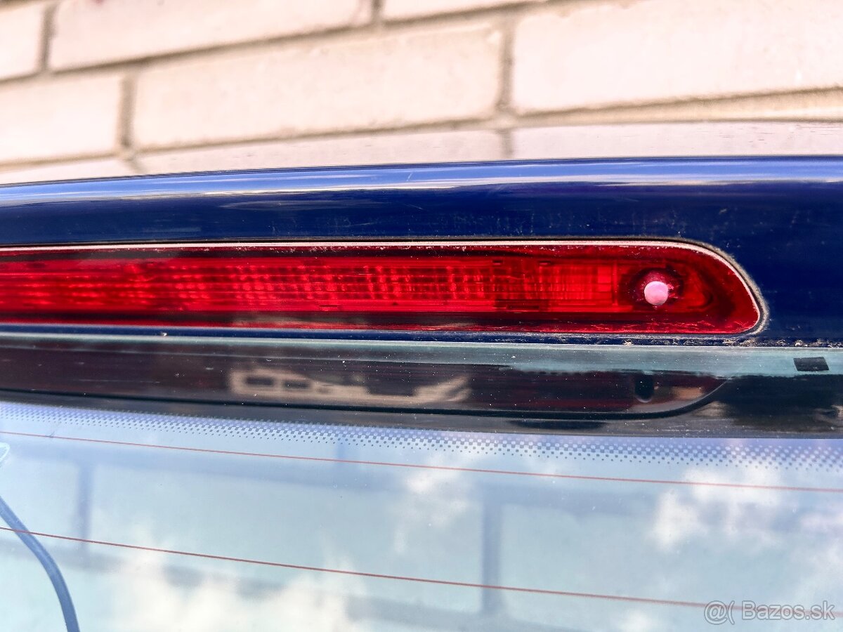 Páté dveře Škoda Octavia III kombi - 6