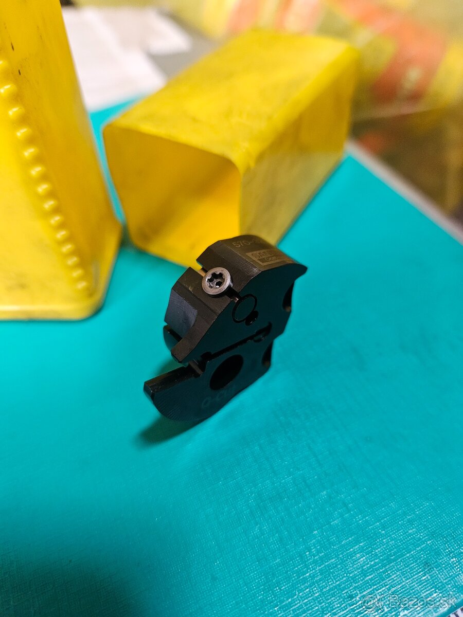 Výbava na CNC sústruh - 6