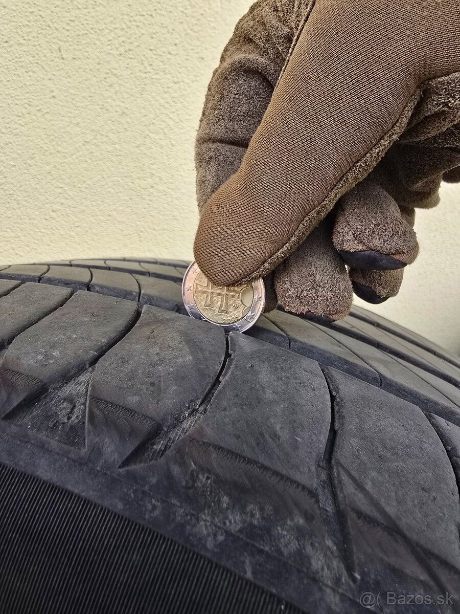 Michelin Primacy 4 235 50 r19 - 6