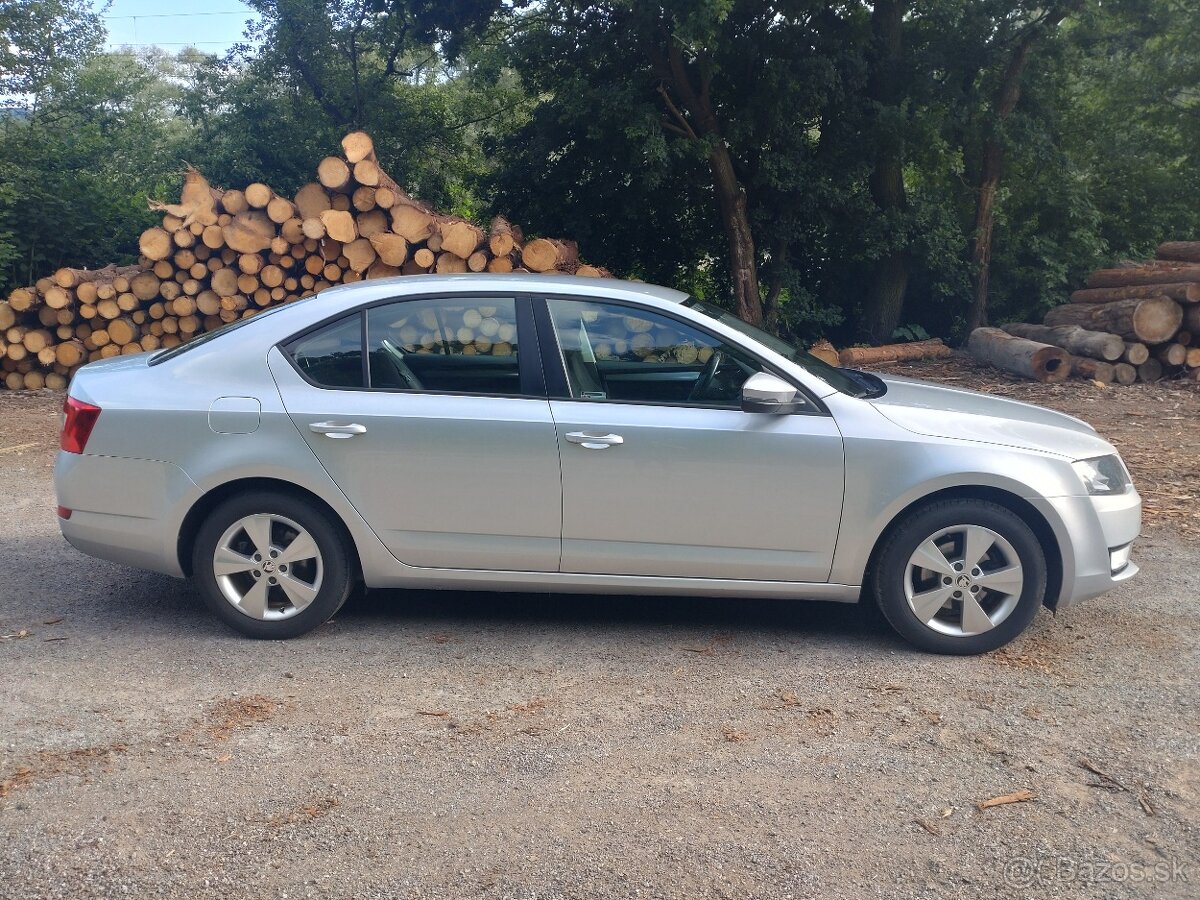 Škoda Octavia 3 1.6 TDi 81 kw - 6