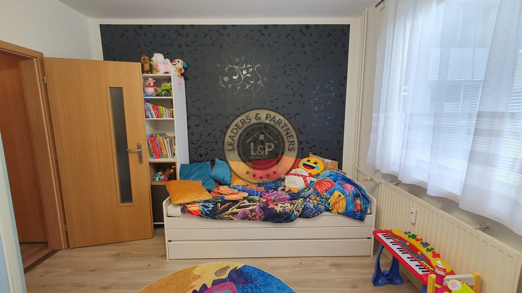 PREDAJ: 3 izb. byt 76 m2 + loggia Zimná ul. - 6