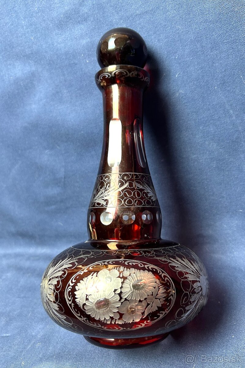 Karafa , rubínové sklo V - 29 cm - 6