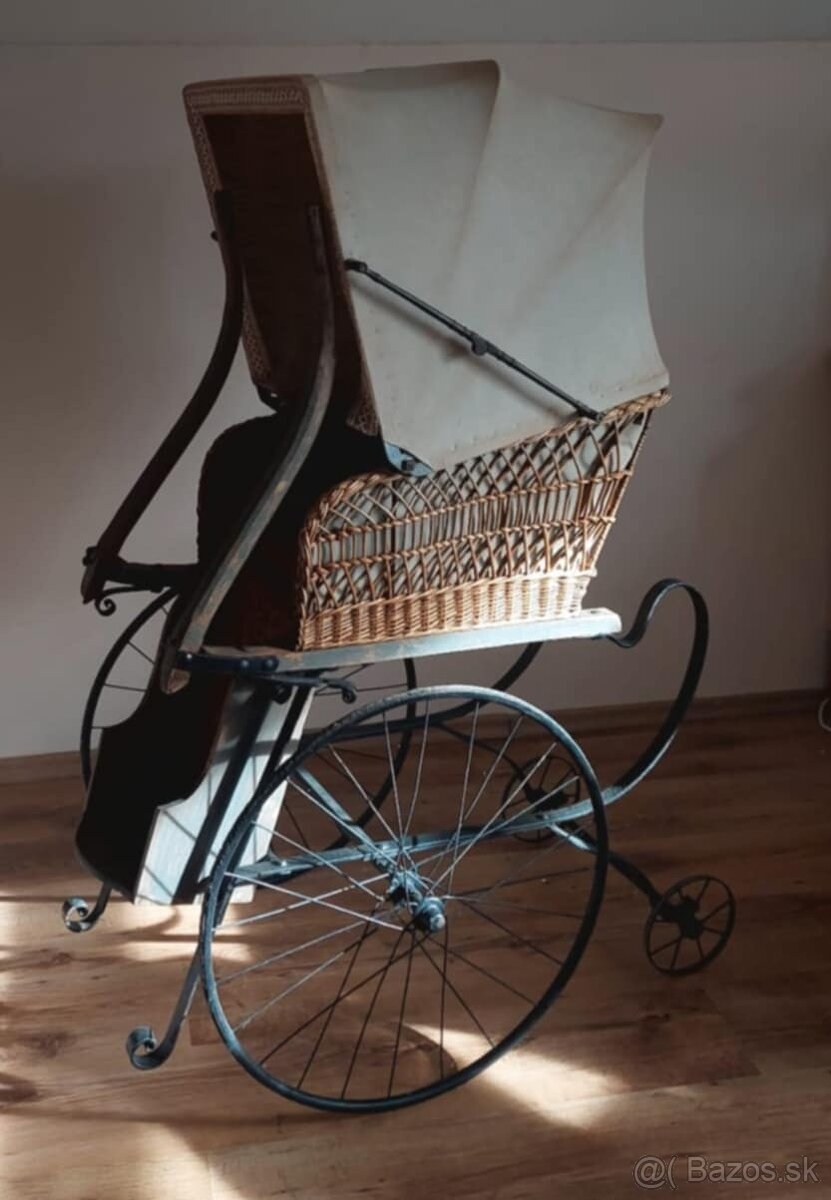 Starožitný kočárek, skládací - 6