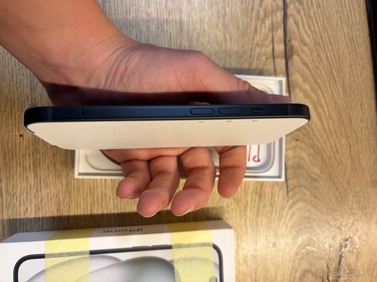 iPhone 15 256GB - 6