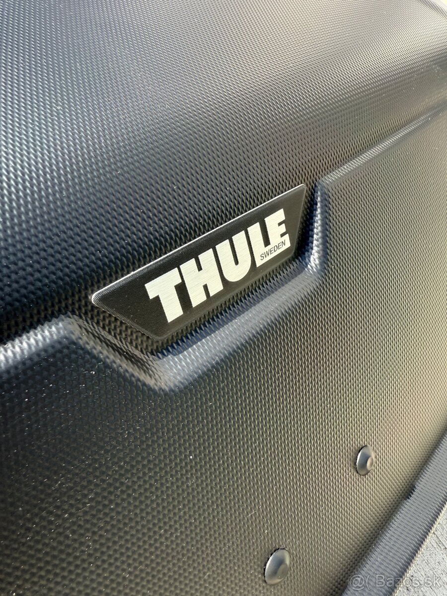 Stresny box Thule + priecne nosniky - 6