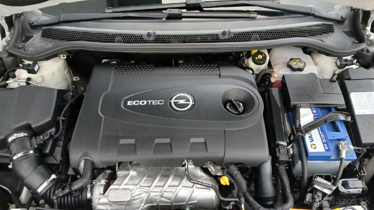 Opel Astra J SportsTourer - 6