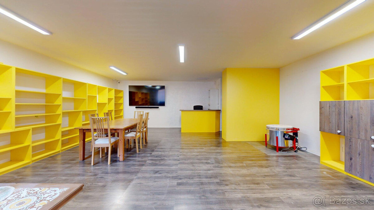 Multifunkčný, bezbariérový priestor v tichej pasáži v centre - 6