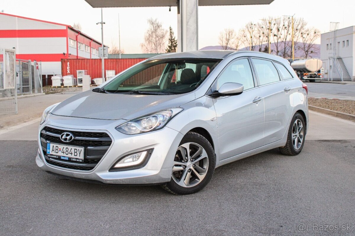 Hyundai i30 CW 1.6 CRDi 16V DOHC - 6