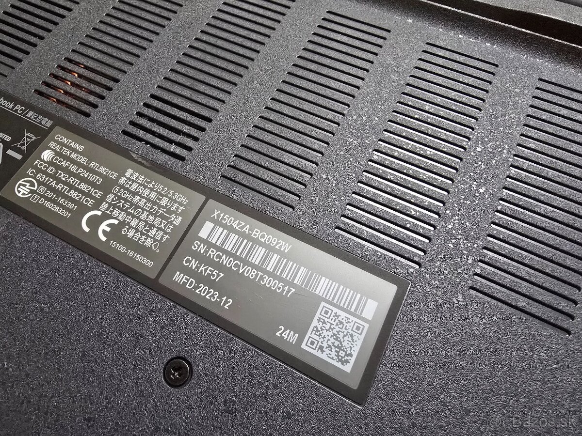 Asus Vivobook 15 model 2024 s 8 gb ram intel i3 procesorom 1 - 6