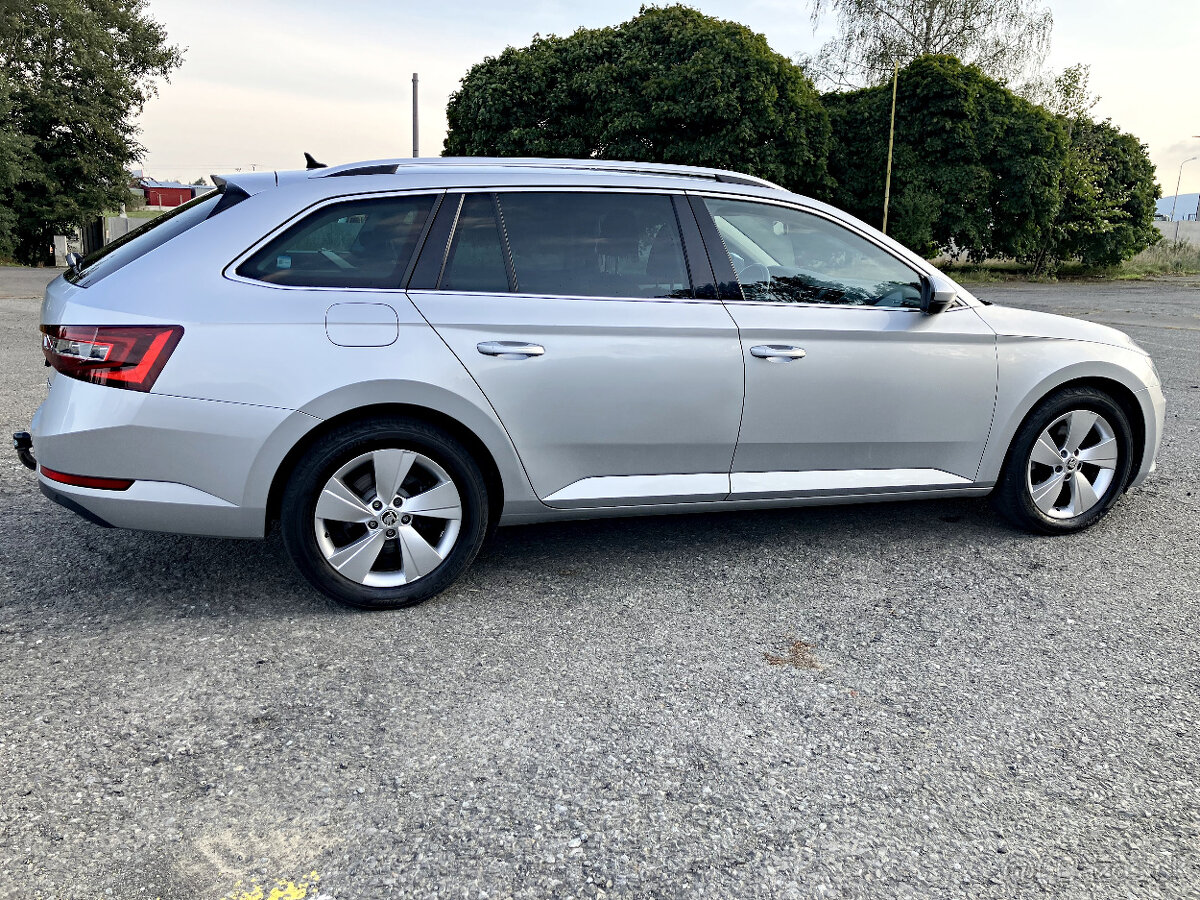Škoda Superb Combi 2.0 TDI 150k Business - 6