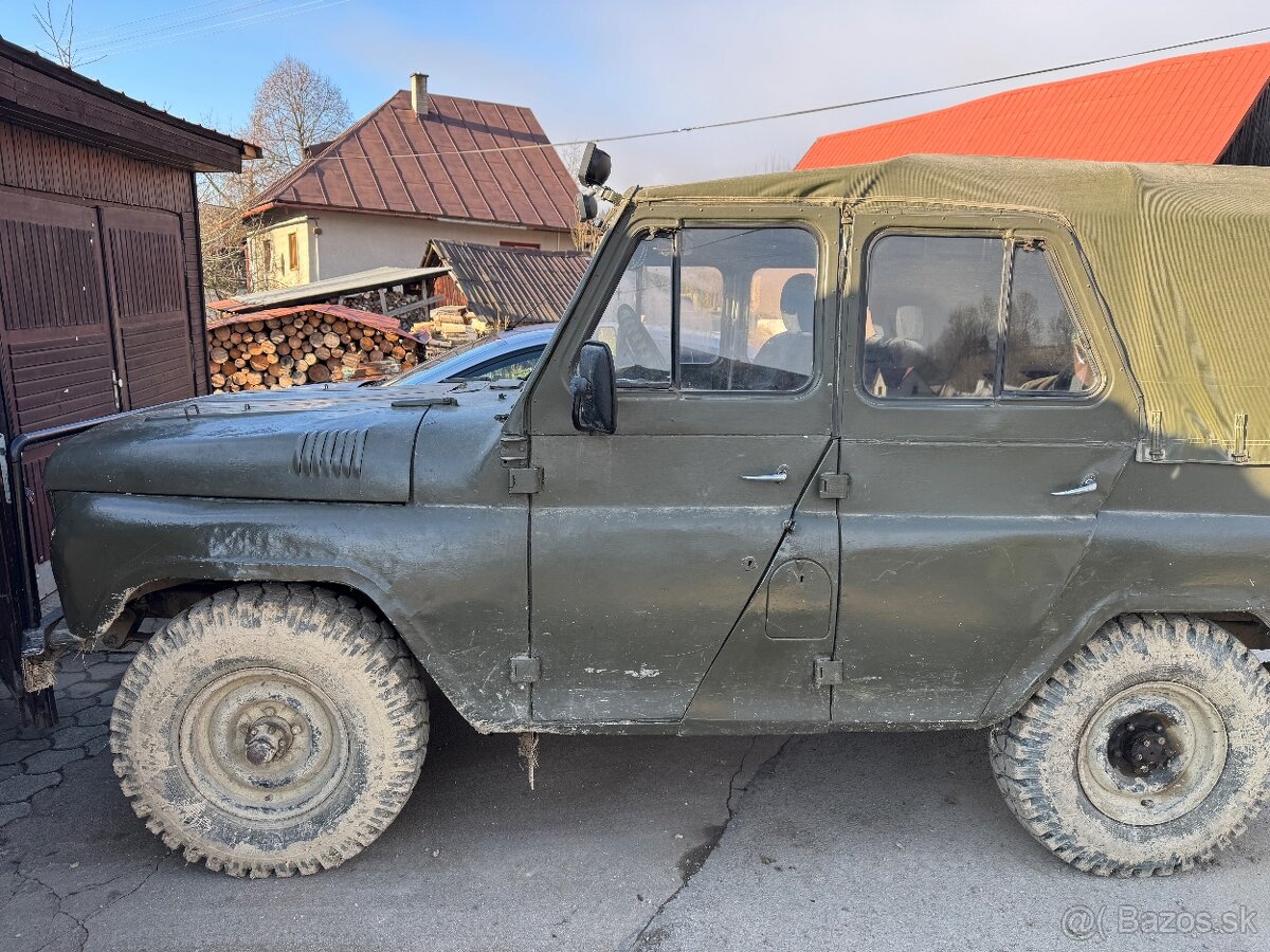 Uaz 469 - 6