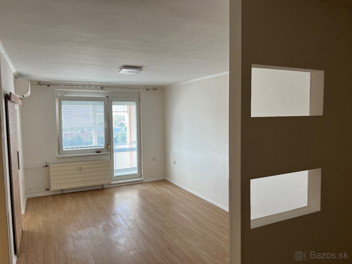 Prenájom 2 izbového bytu - 6