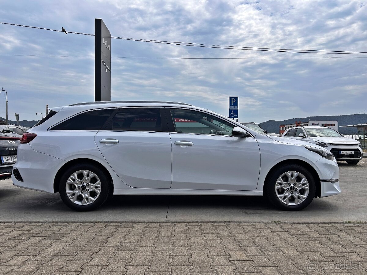 KIA CEED SW 1,5 T-GDi 118kW MT6 GOLD - 6