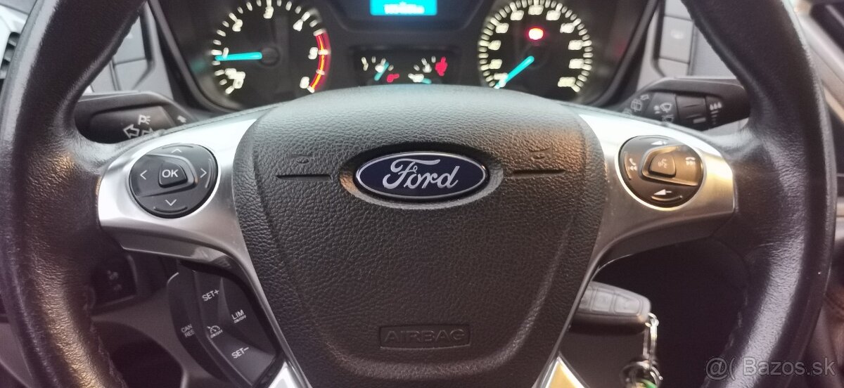 Ford Tourneo Custom Titanium L2H1/8miest/2,0TDCi/125kW/1.gen - 6