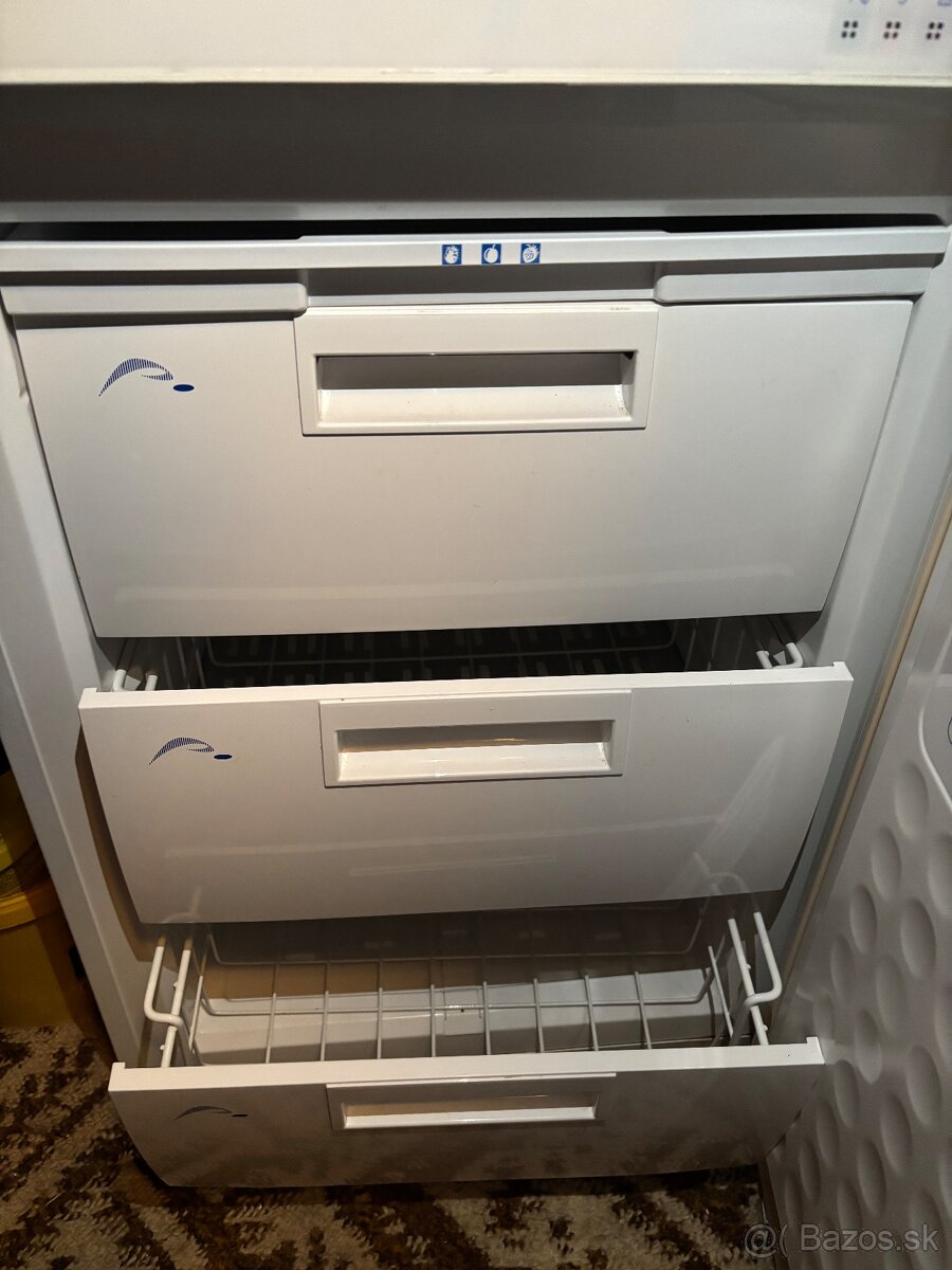 Calex mraznička - 6