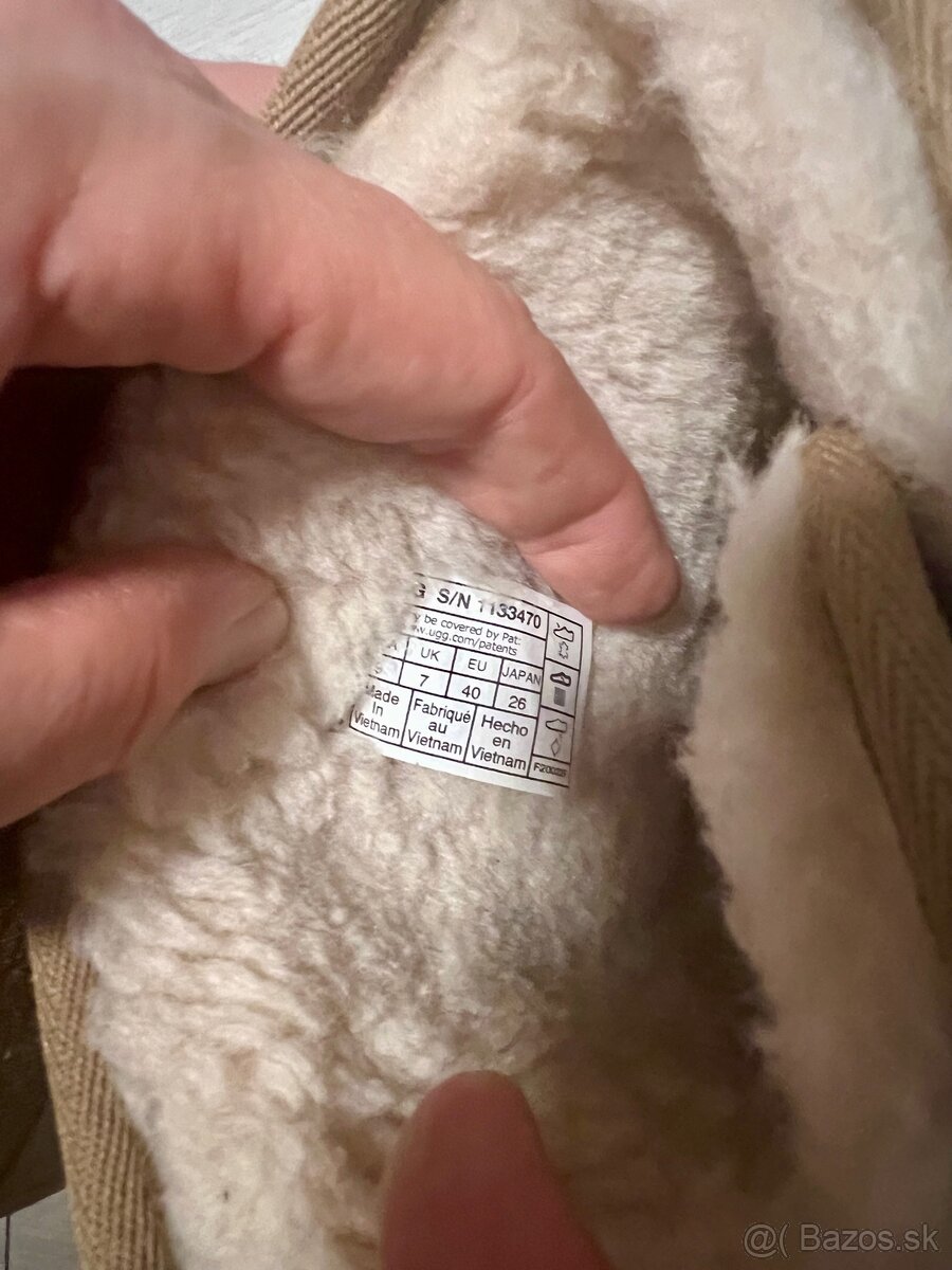 UGG - 6