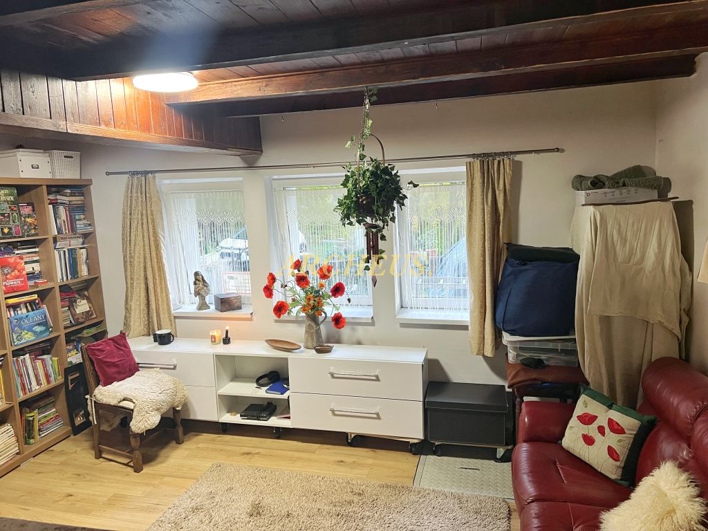 NA PREDAJ CELOROČNE OBÝVATEĽNÁ CHALUPA - 6