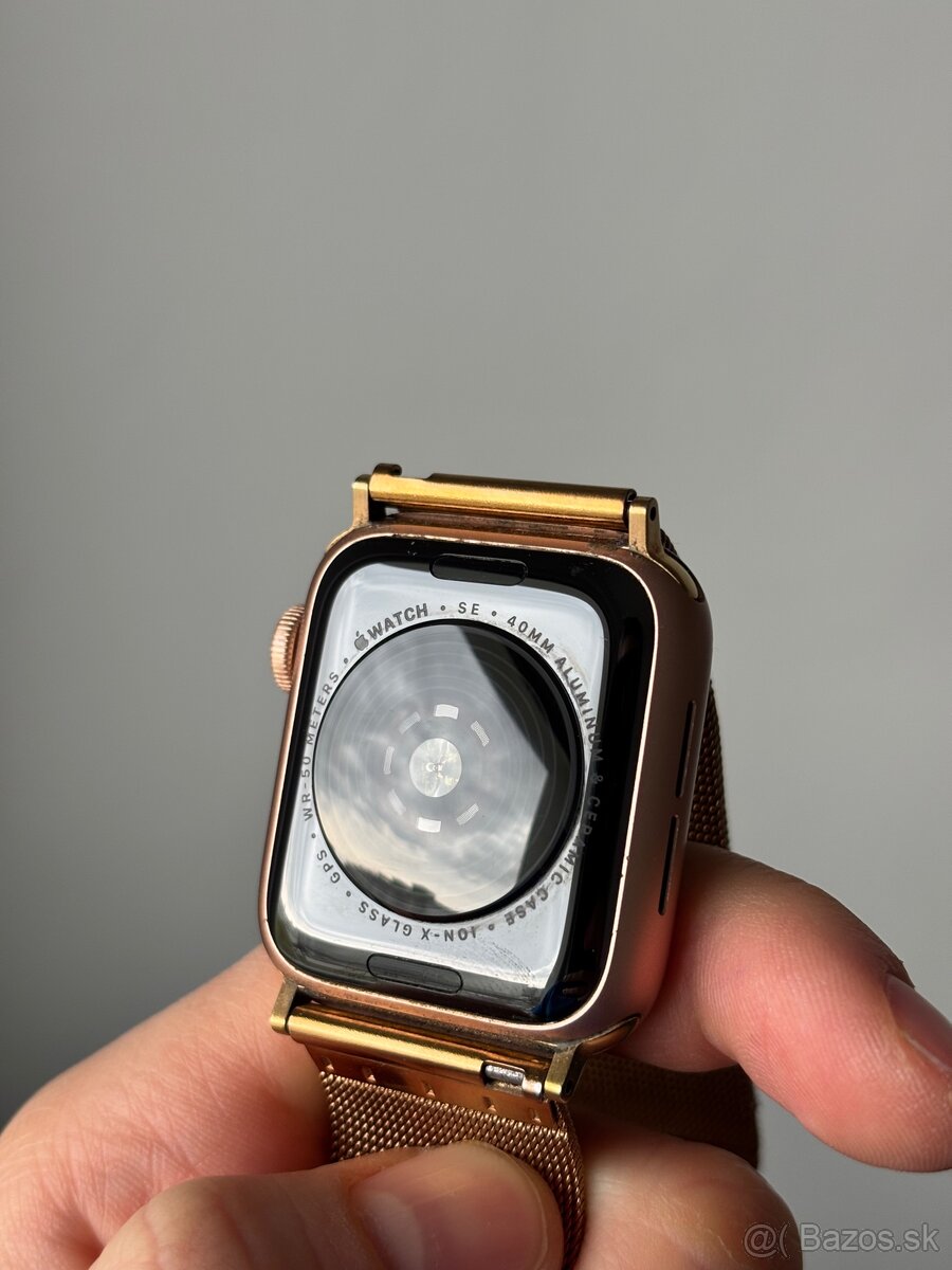 Predám Apple Watch SE, 40mm - 6