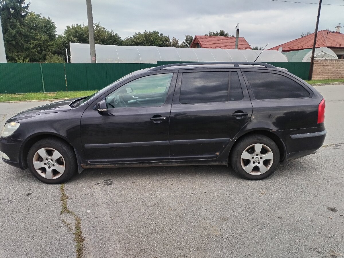 Rozpredám octaviu - 6