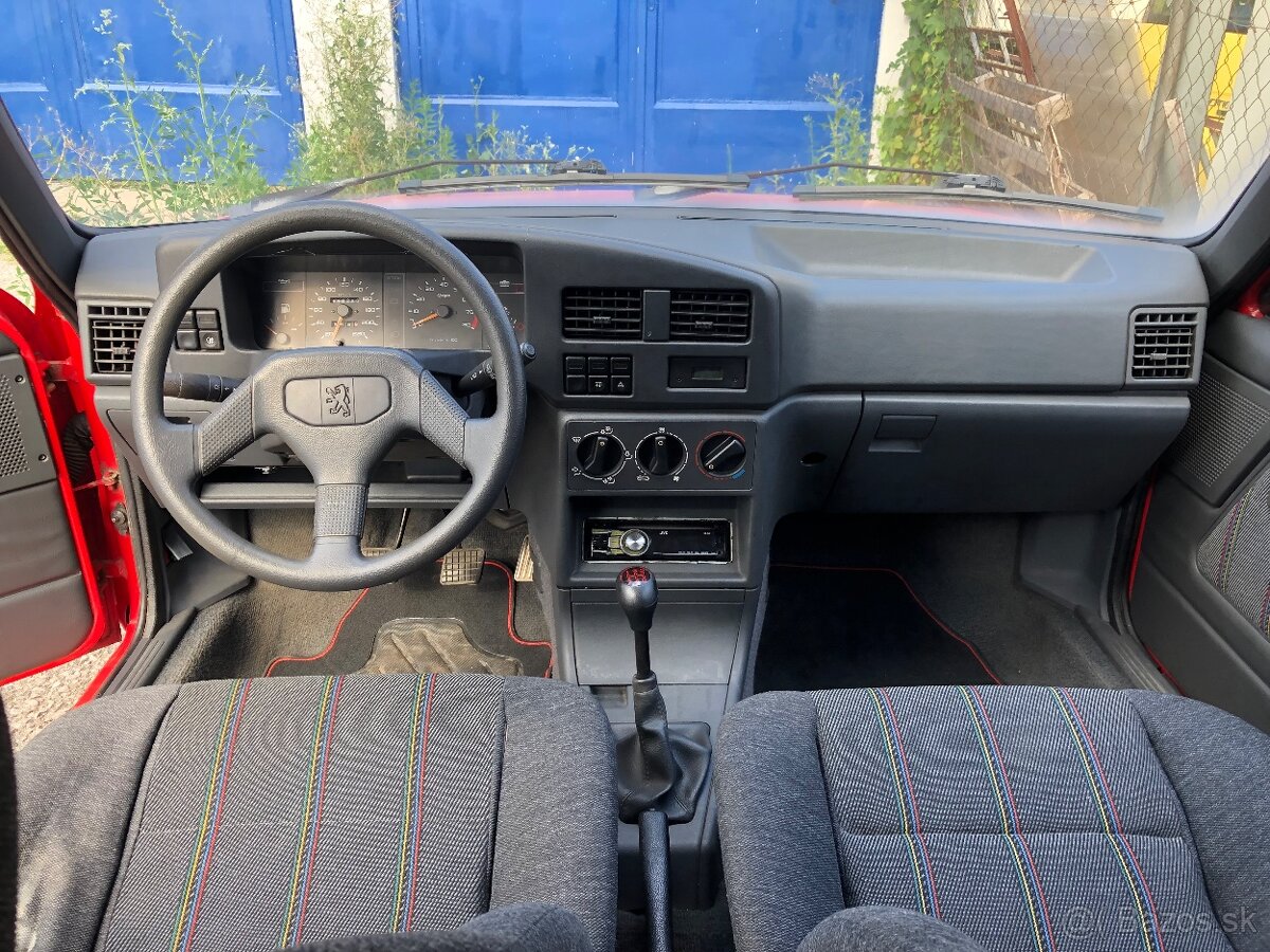 Peugeot 309 coupe 1.9 dfz 72kw - 6