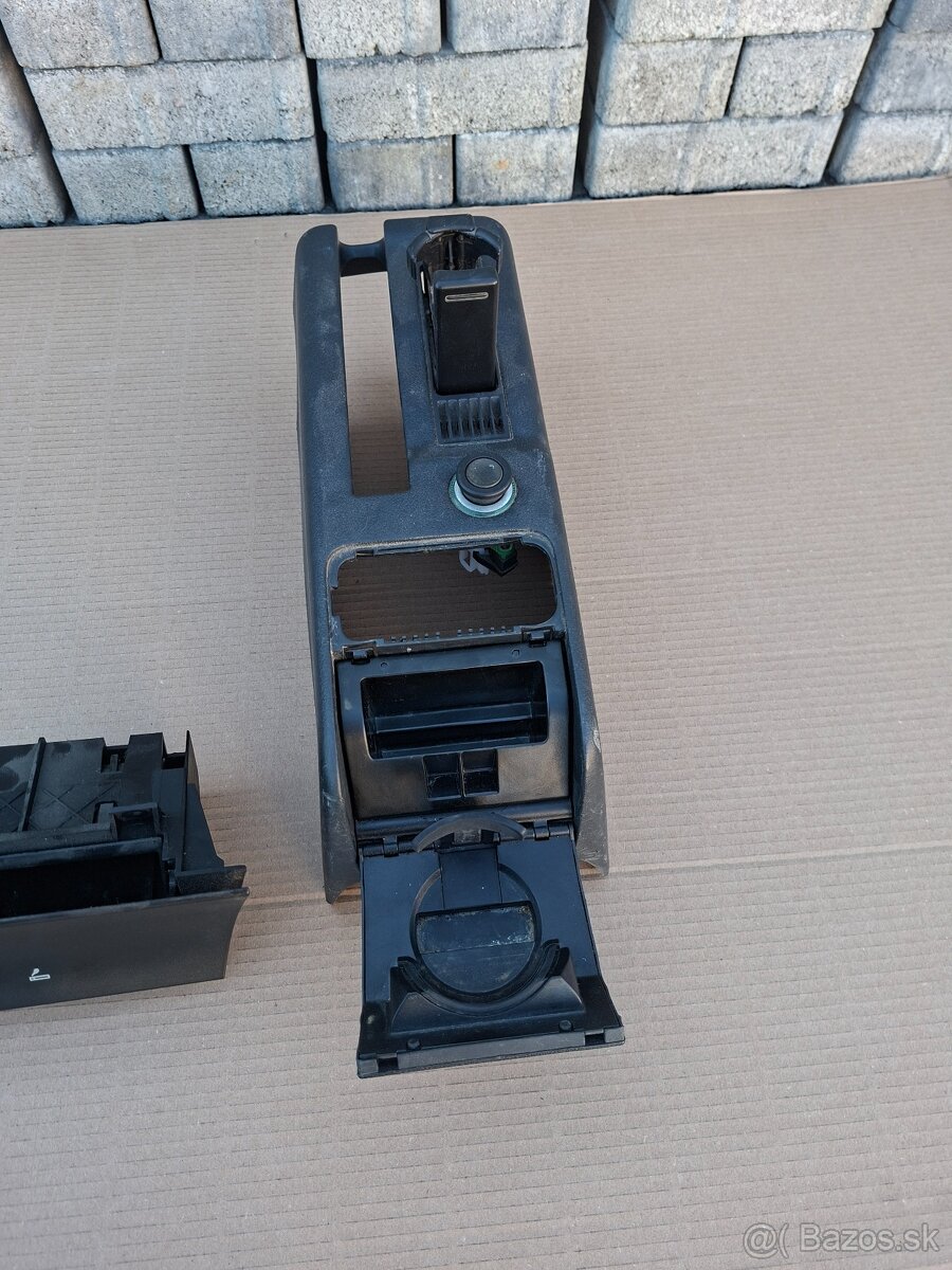 Popolnik + držiak napojov Octavia 1 - 6