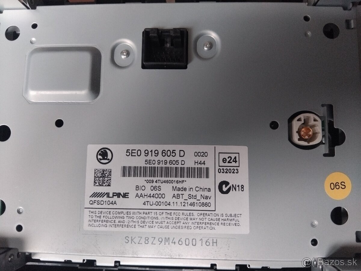 autorádio Octavia 3 - displej, čítačka - 6