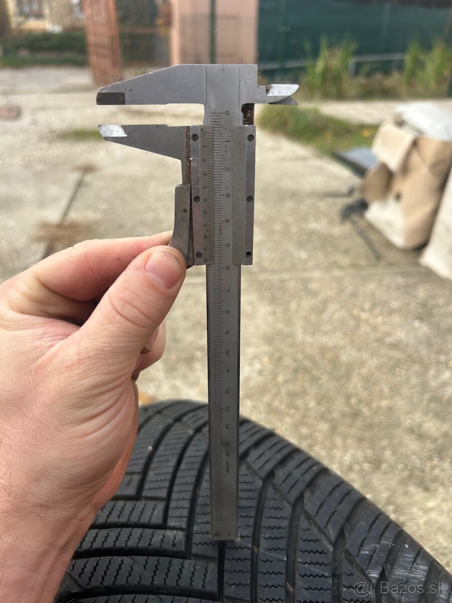 Imperial 245/45 R19 celoročná - 6
