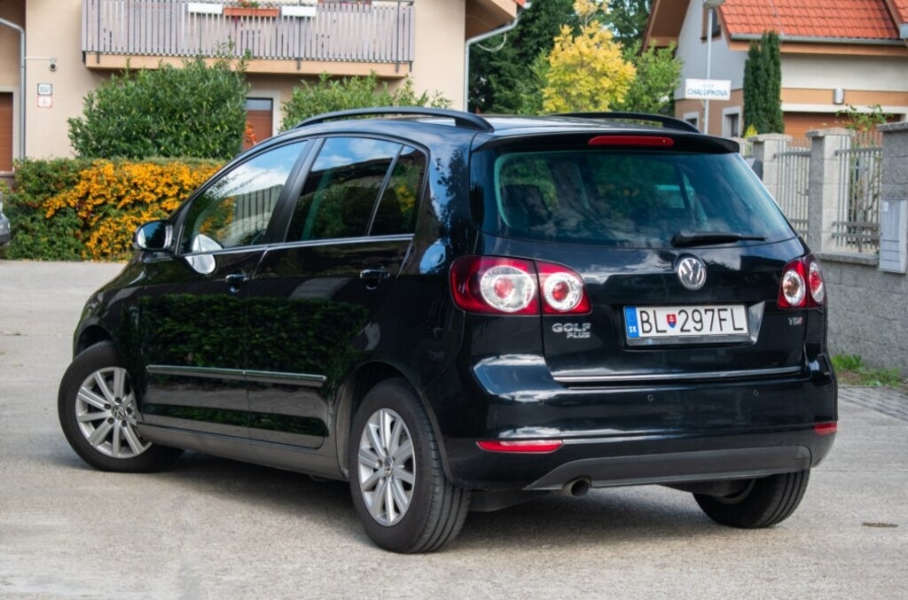 Volkswagen Golf Plus 1.6 TDI Comfortline - 6