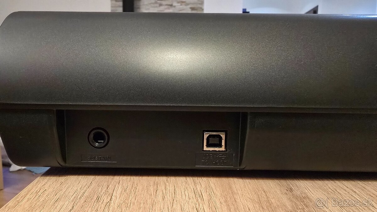 Digitálne piáno Yamaha piaggero NP-12B - 6