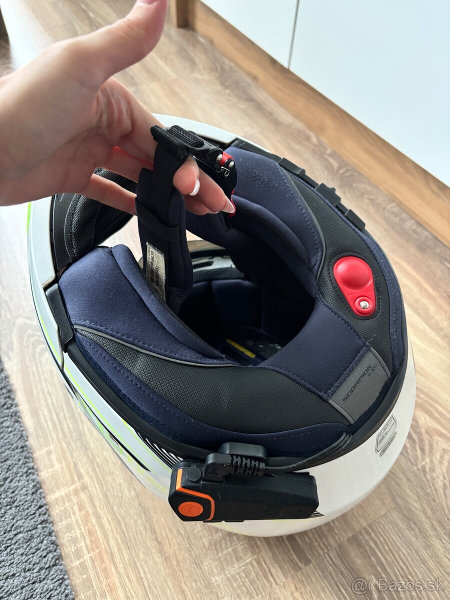 Prilba na motorku - 6