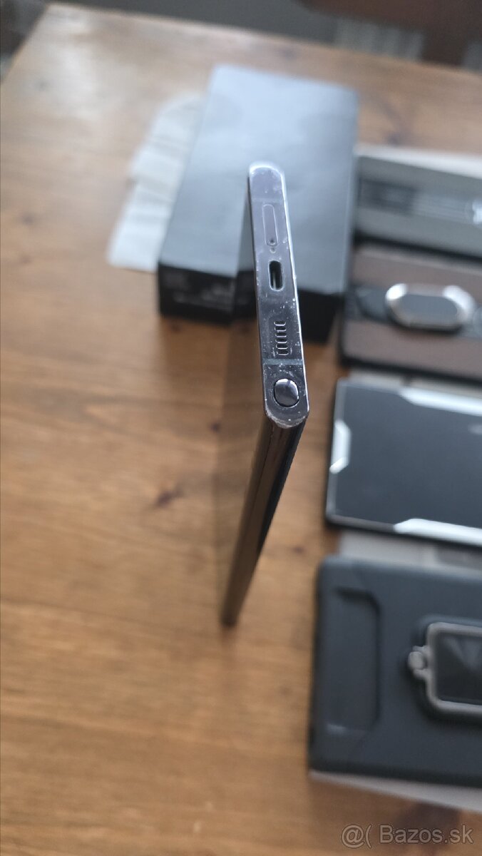 SAMSUNG GALAXY S22 ULTRA 256GB s príslušenstvom pošk.displej - 6