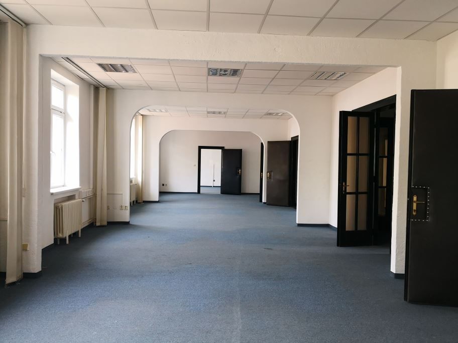 Kancelárske priestory v historickej budove centre Bratislavy - 6