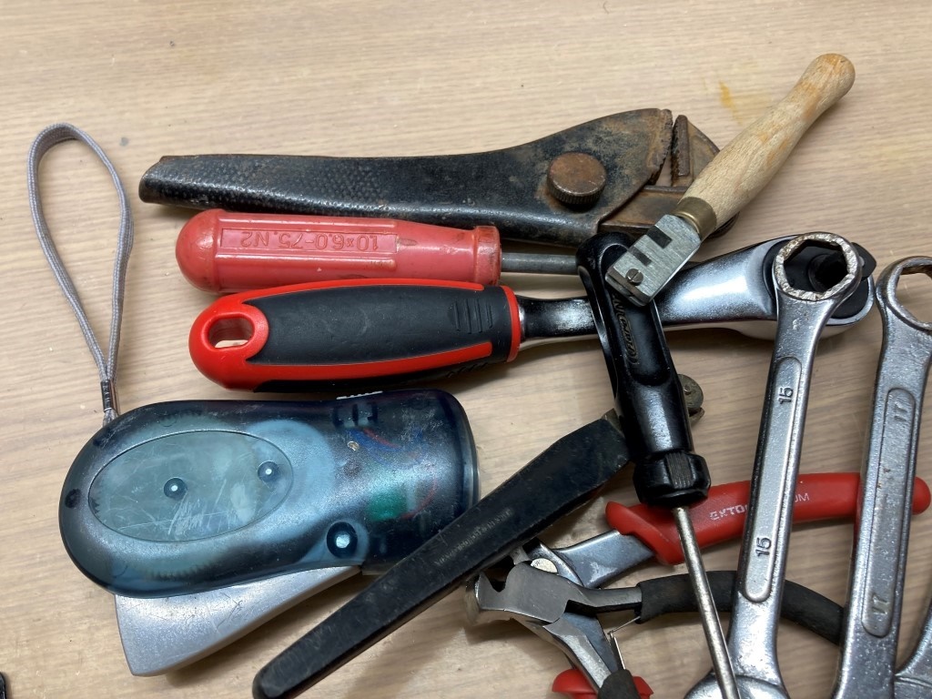 Predám náradie ktoré je na foto - 6